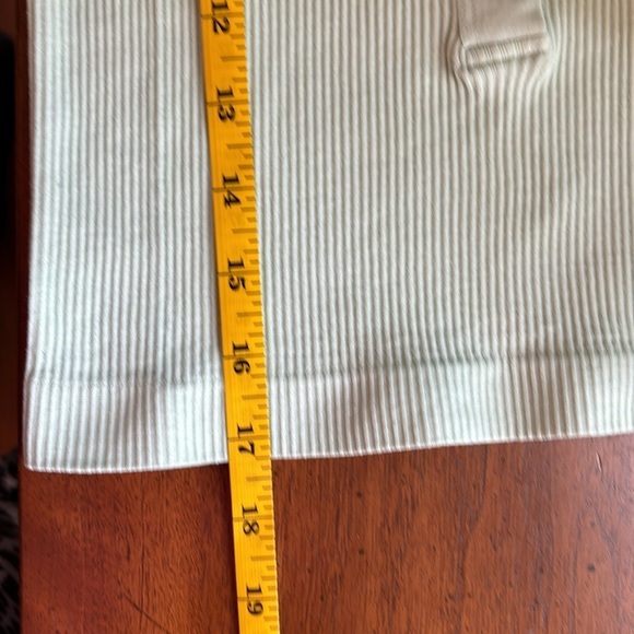 Green ribbed tank Size M NEW - Picture 8 of 8
